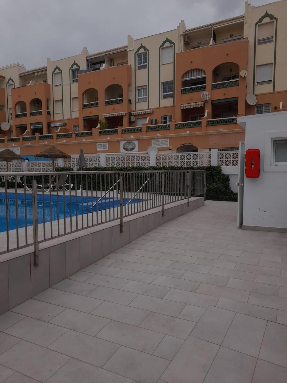 Precioso Apartamento Frontal Al Mar Nerja Luaran gambar
